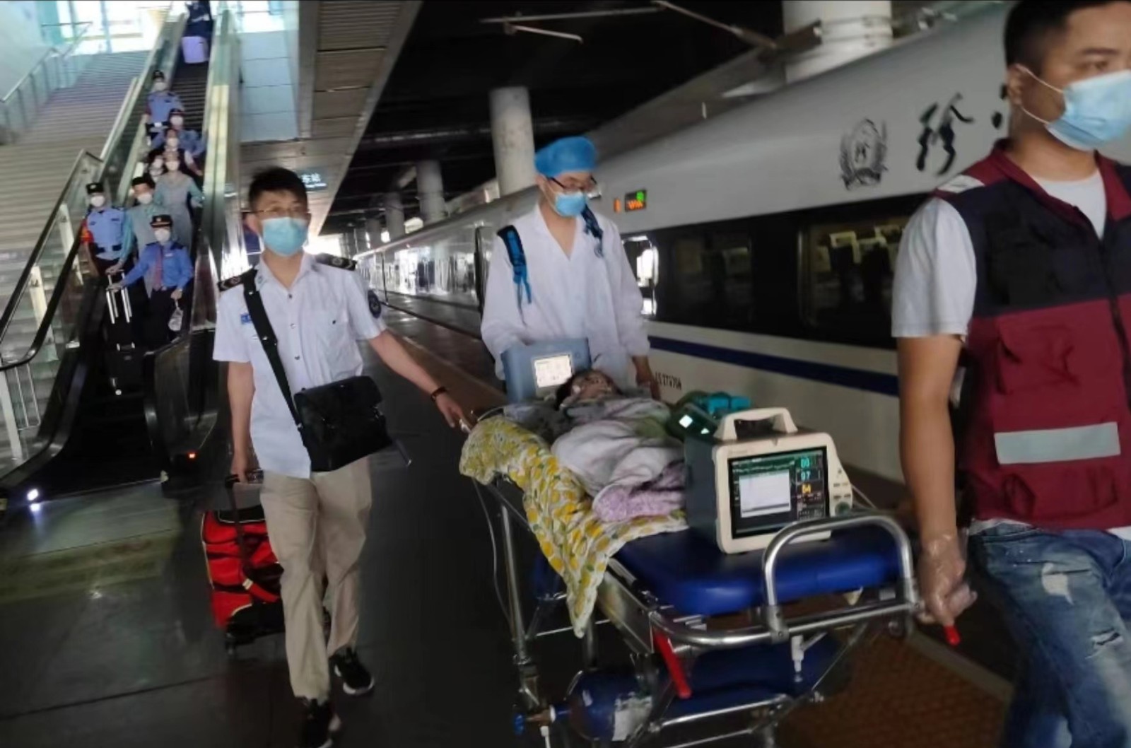 延边高铁转运公司